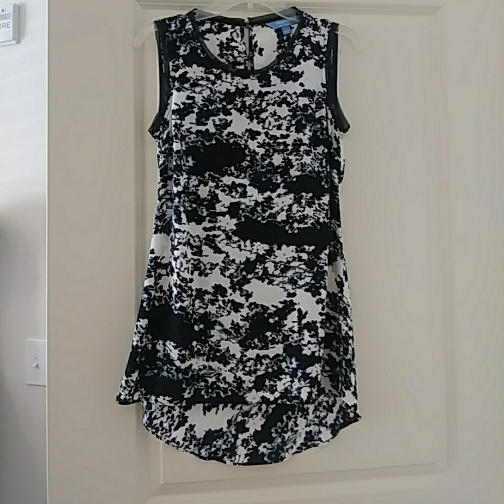 Vera Wang abstract Floral high low TUNIC